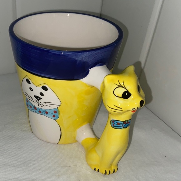 Vintage Trisa  Cat Mug  cat shaped handle 
Hand Painted 90s never used Yellow - Picture 10 of 10